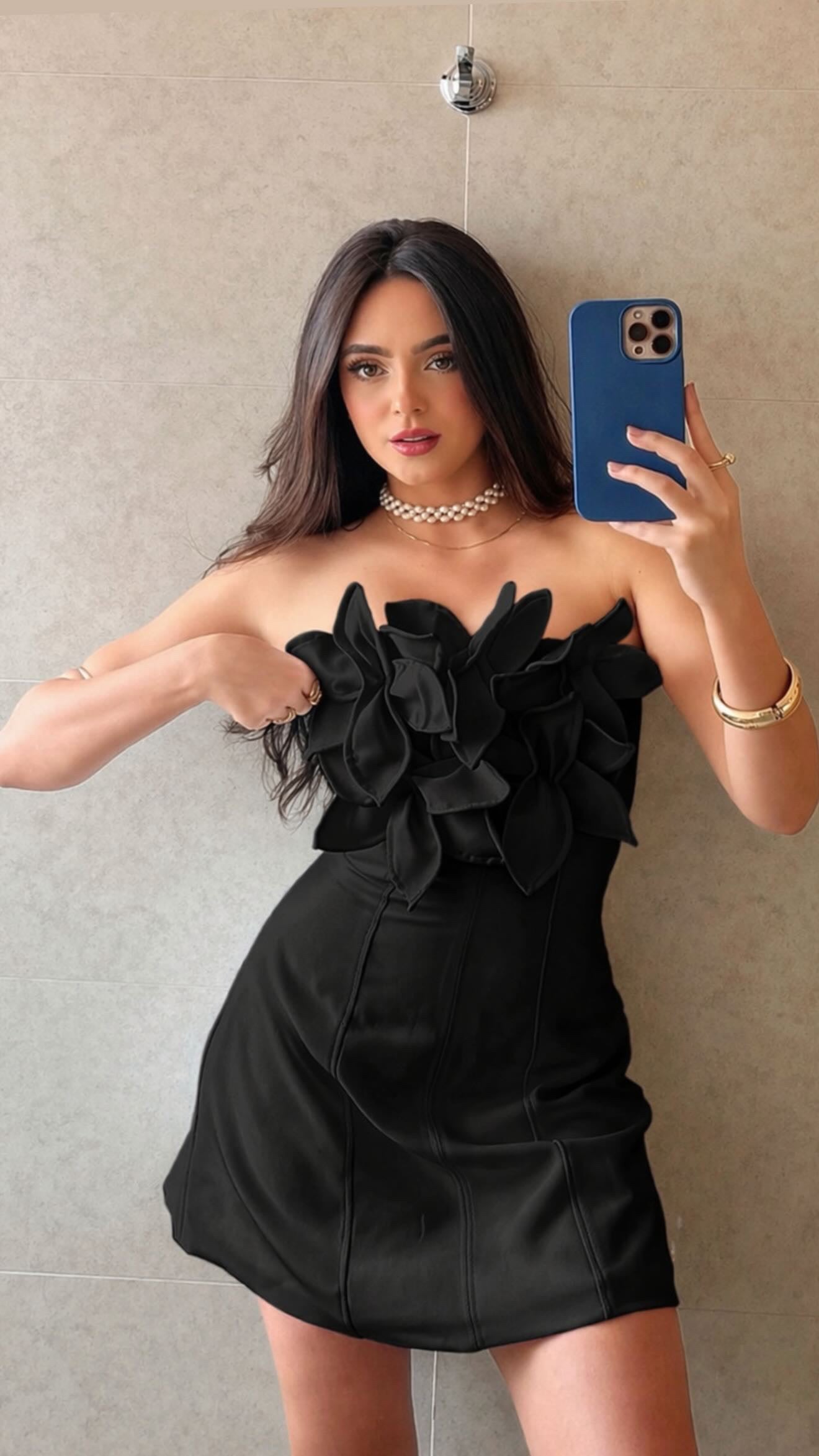 DRESS FLOUR